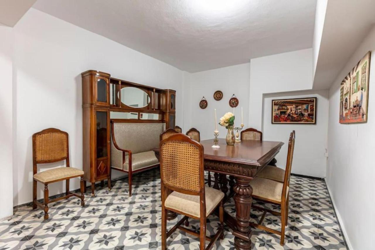 Historical 4-Br Home Steps From Besiktas Stadium & Bosphorus Views - Prime Nisantasi Location! Istanbul Eksteriør billede
