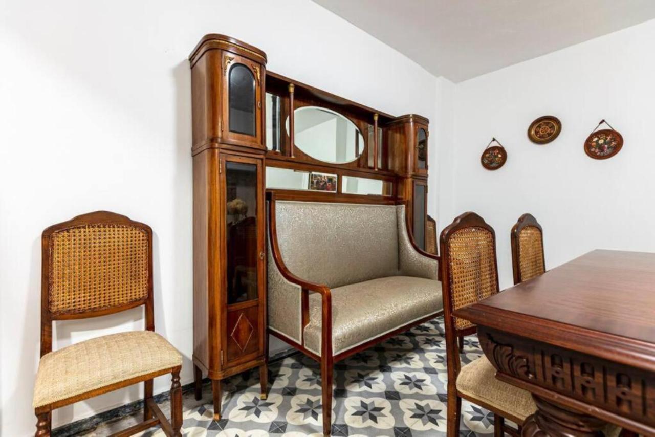 Historical 4-Br Home Steps From Besiktas Stadium & Bosphorus Views - Prime Nisantasi Location! Istanbul Eksteriør billede